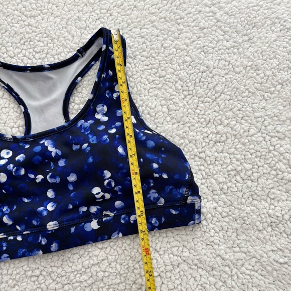 GapFit Sports/Athletic Top. Navy Blue Multi Print. Size Large. NWT - Picture 13 of 15